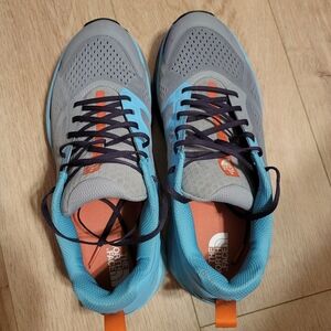 The North Face Vectiv Gray and Light Blue Athletic Shoes Size 10